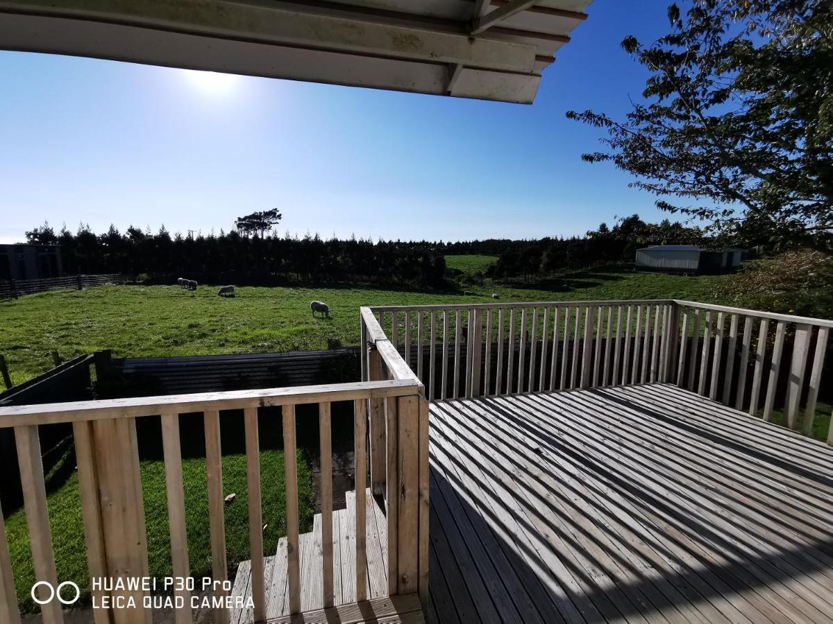 On Tate Bed & Breakfast Waitara Exterior photo