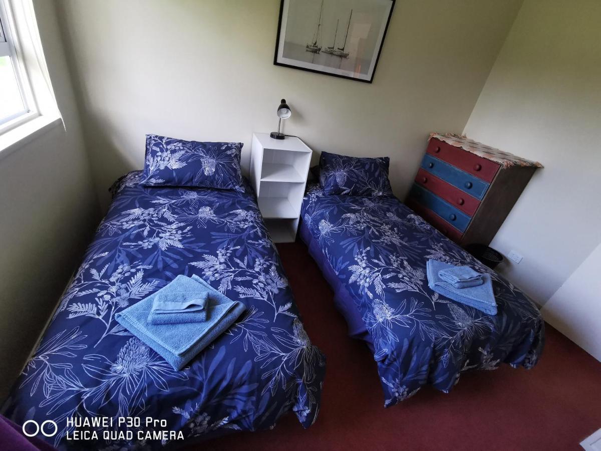 On Tate Bed & Breakfast Waitara Exterior photo