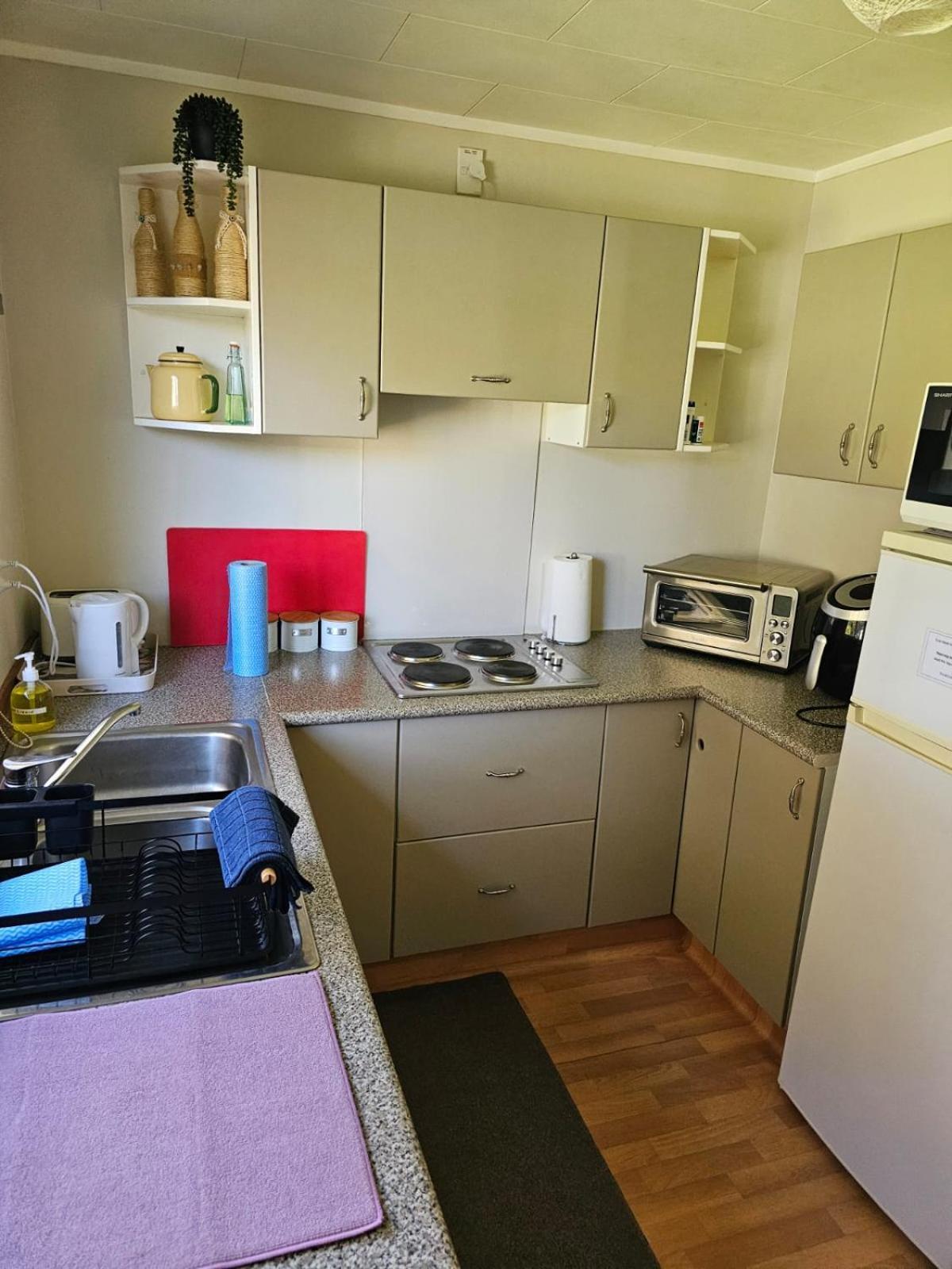 On Tate Bed & Breakfast Waitara Exterior photo